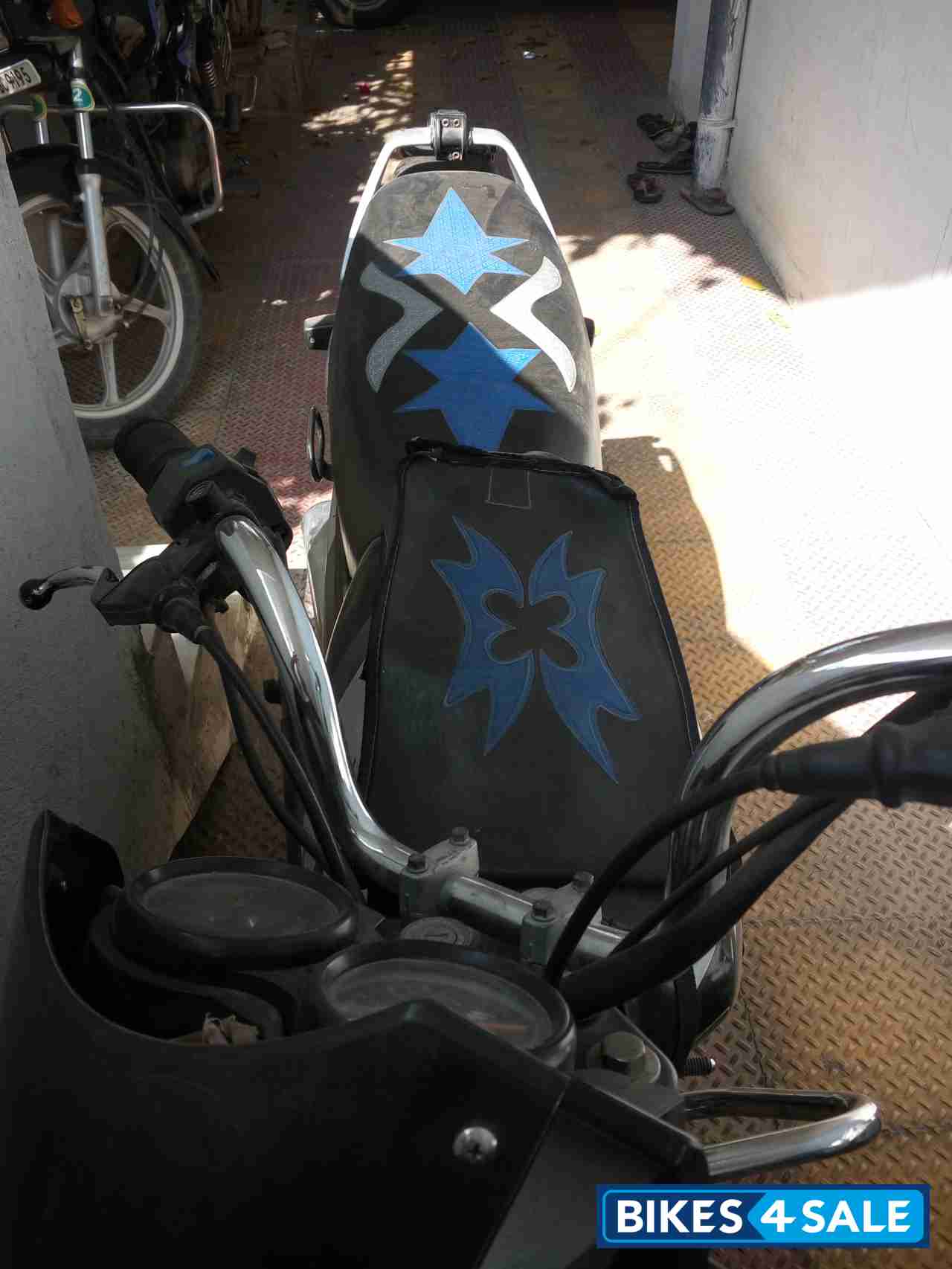 Jet Black Bajaj CT 100