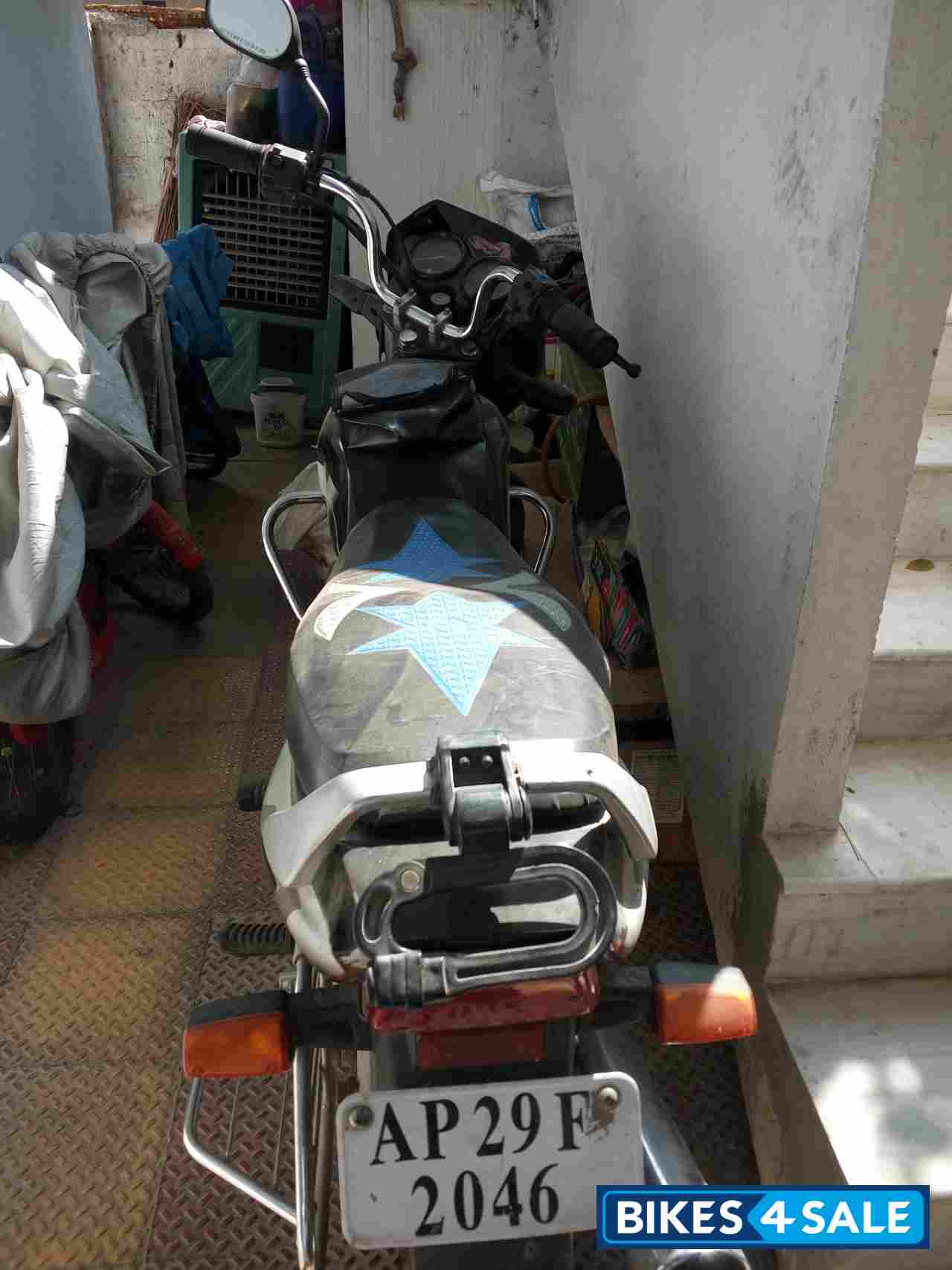 Jet Black Bajaj CT 100