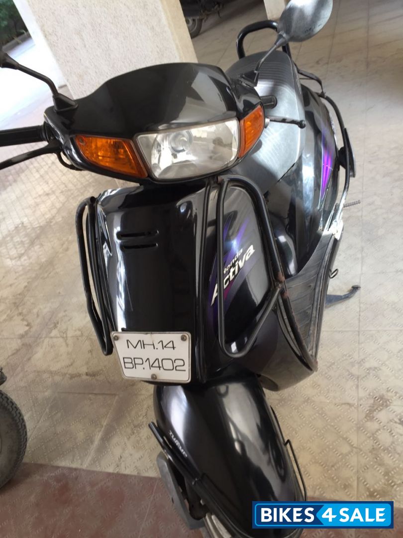 Black Honda Activa