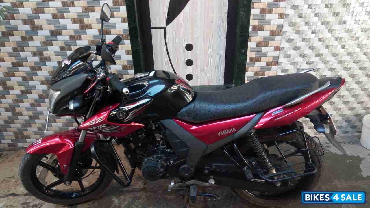 Red And Black Yamaha SZ-RR V2