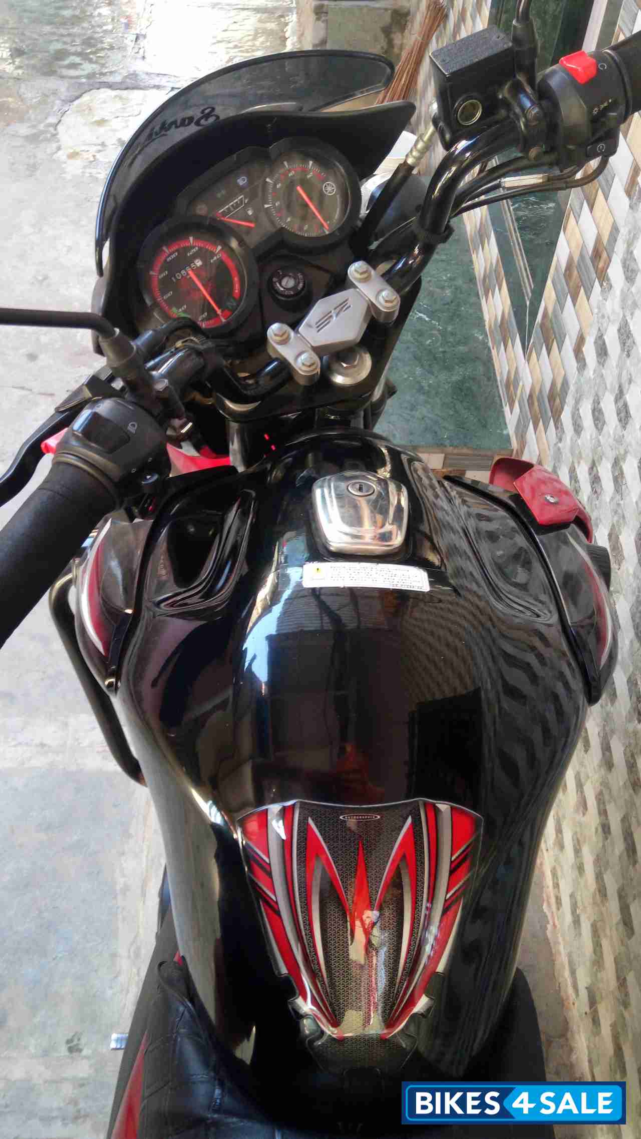 Red And Black Yamaha SZ-RR V2