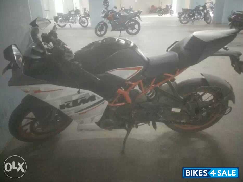 Orange And White KTM RC 390