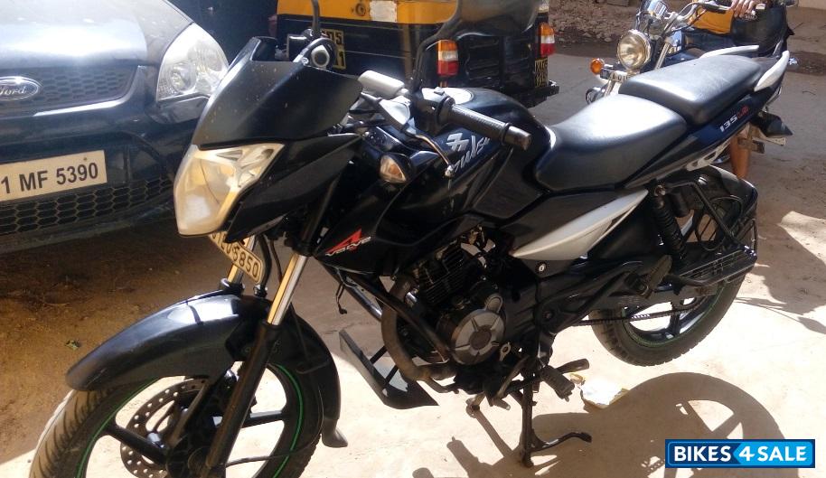Black Bajaj Pulsar 135LS