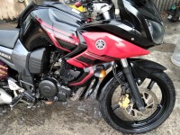 Red And Black Yamaha Fazer