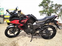 Red And Black Yamaha Fazer