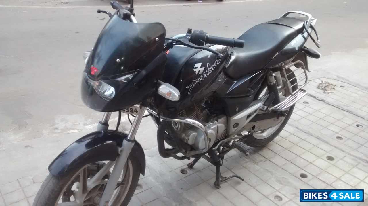 Black Bajaj Pulsar 150 DTSi Black Bajaj Pulsar 150 DTSi