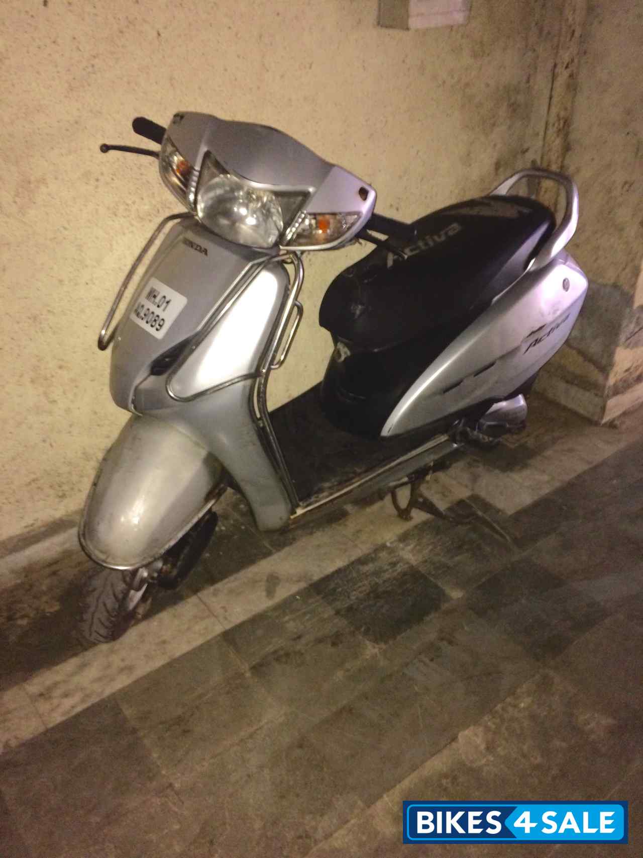 Silver Honda Activa