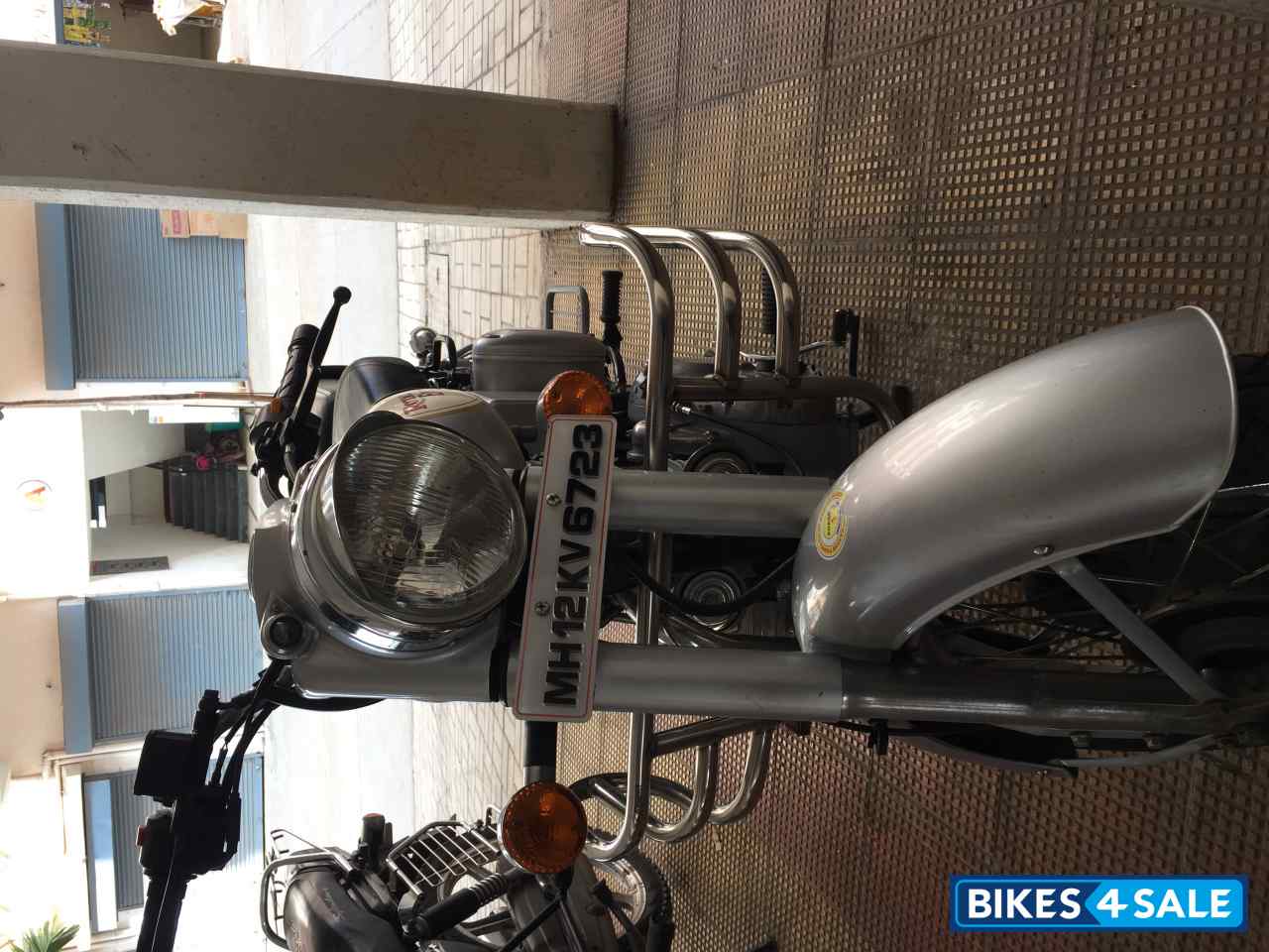 Silver Royal Enfield Classic 350