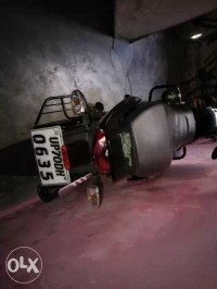 Black Mahindra Centuro NXT