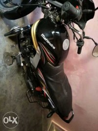 Black Mahindra Centuro NXT