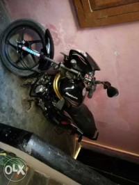 Black Mahindra Centuro NXT