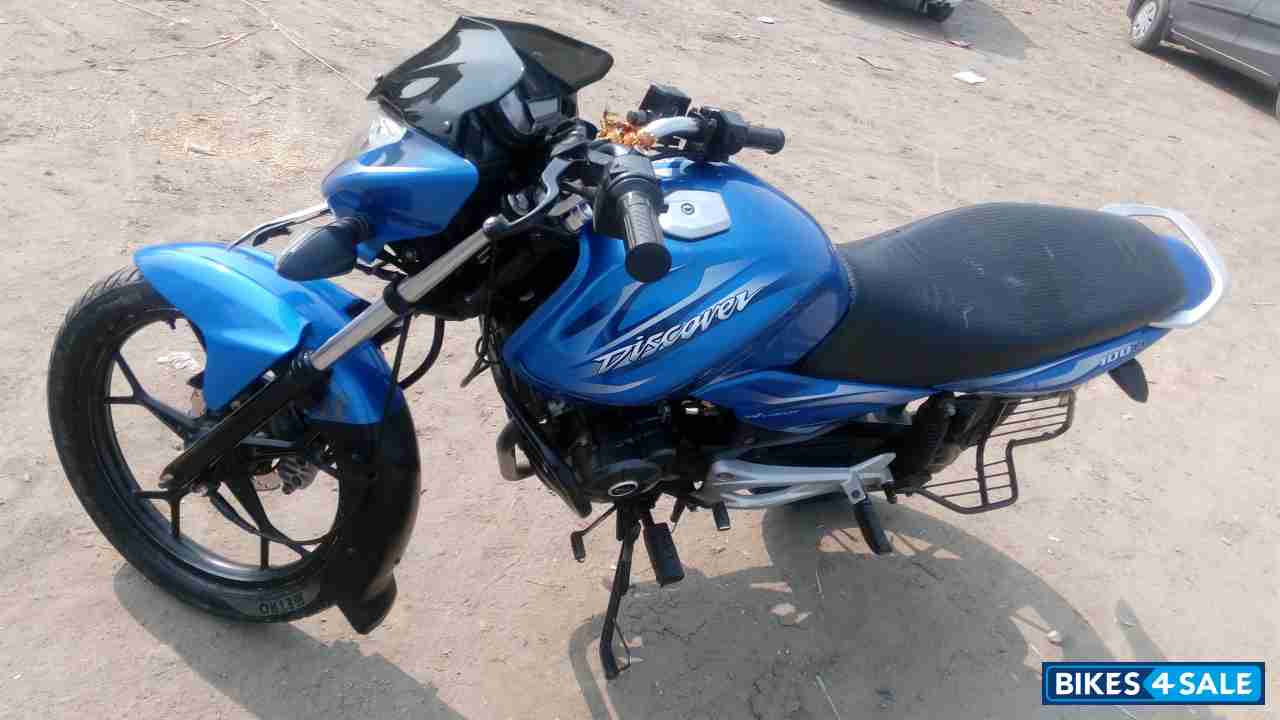 Royal Blue Bajaj Discover 100M