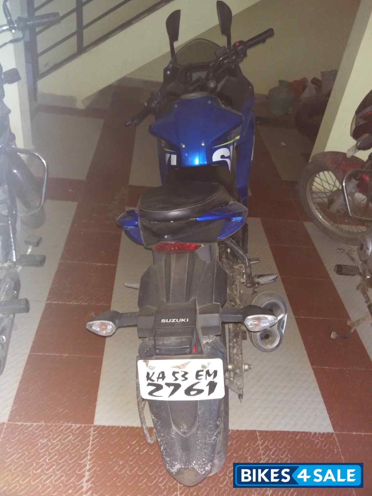 Blue Suzuki Gixxer SF
