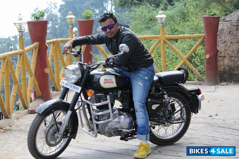 Black Royal Enfield Classic 350