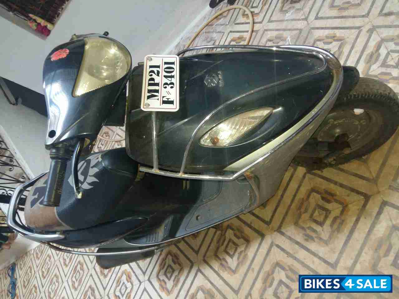 Black Bajaj Wave