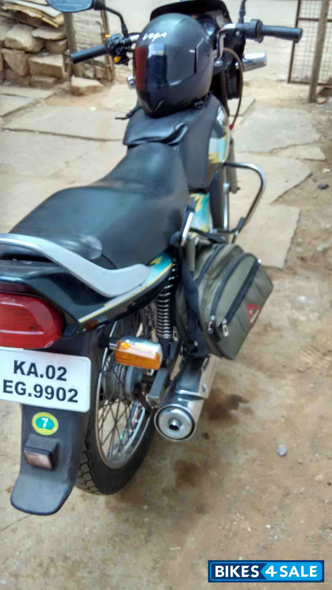 Bottal Green TVS Victor GL