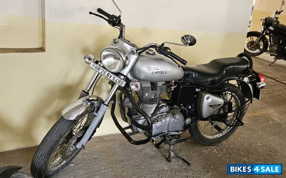Silver Royal Enfield Bullet Electra Twinspark