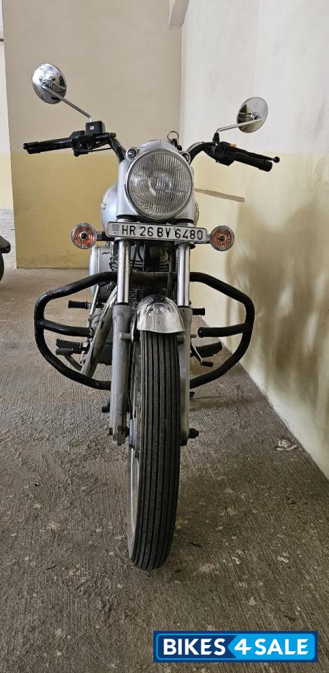 Silver Royal Enfield Bullet Electra Twinspark Silver Royal Enfield Bullet Electra Twinspark