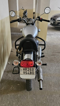 Silver Royal Enfield Bullet Electra Twinspark