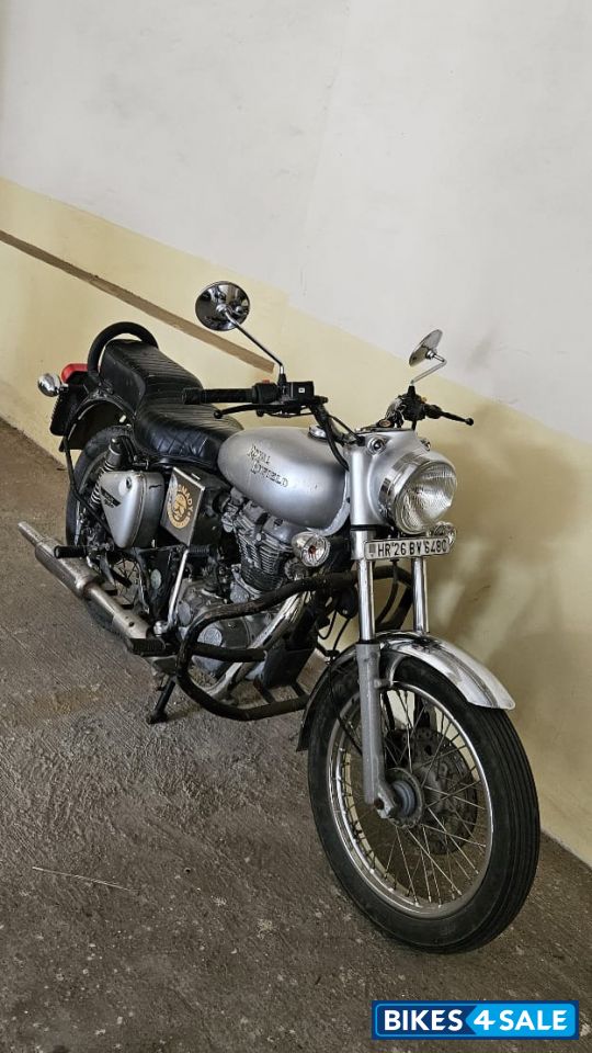 Silver Royal Enfield Bullet Electra Twinspark Silver Royal Enfield Bullet Electra Twinspark