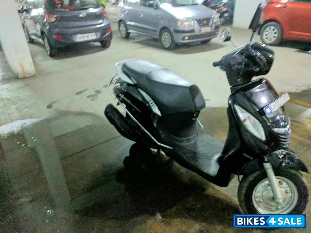 Black Yamaha Fascino