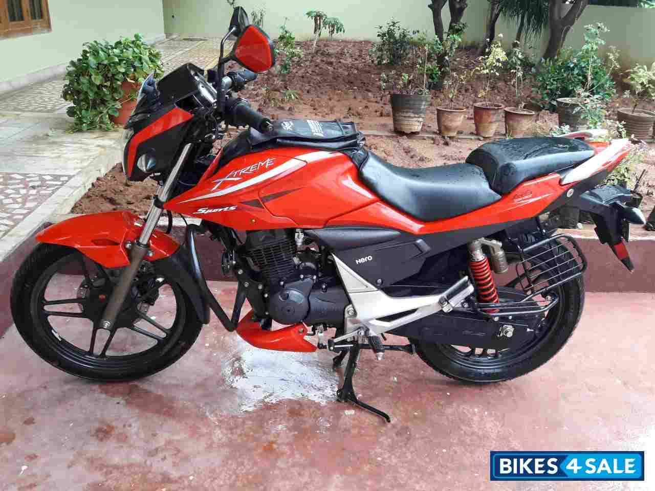 Red Hero Xtreme Sports