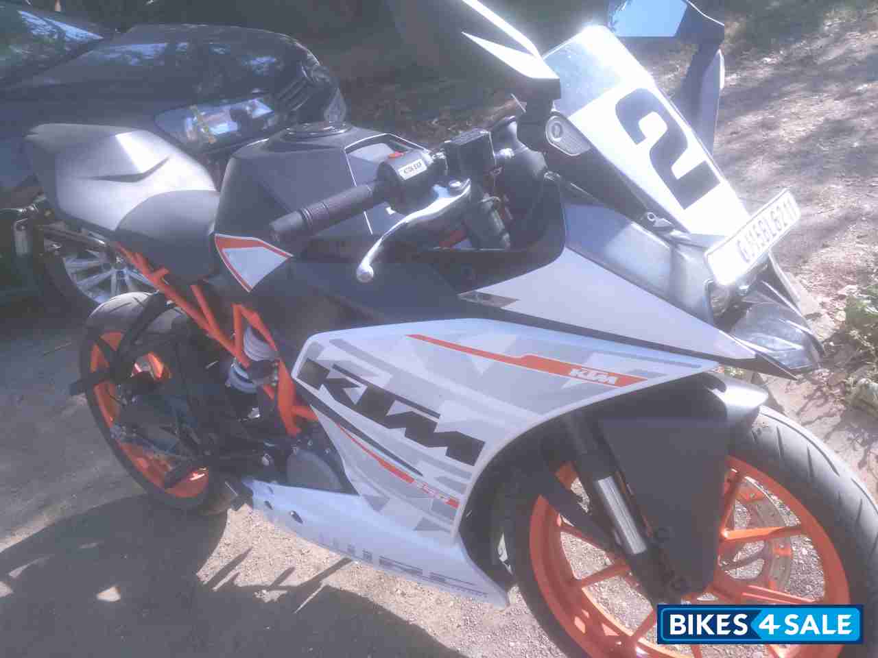 Black And White KTM RC 390