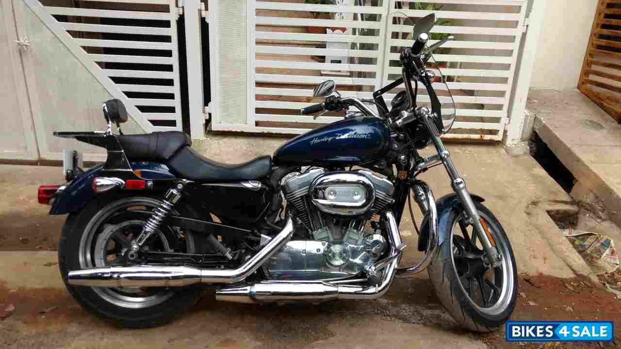 Pearl Blue Harley Davidson Superlow Pearl Blue Harley Davidson Superlow