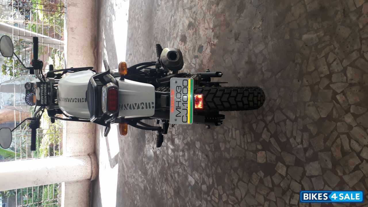 White Royal Enfield Himalayan White Royal Enfield Himalayan