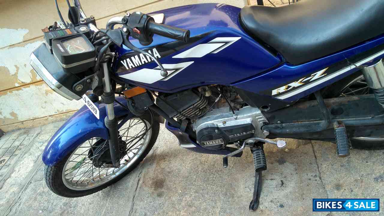Blue Yamaha RXZ