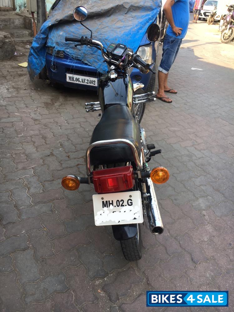 Black Yamaha RX 100 Black Yamaha RX 100