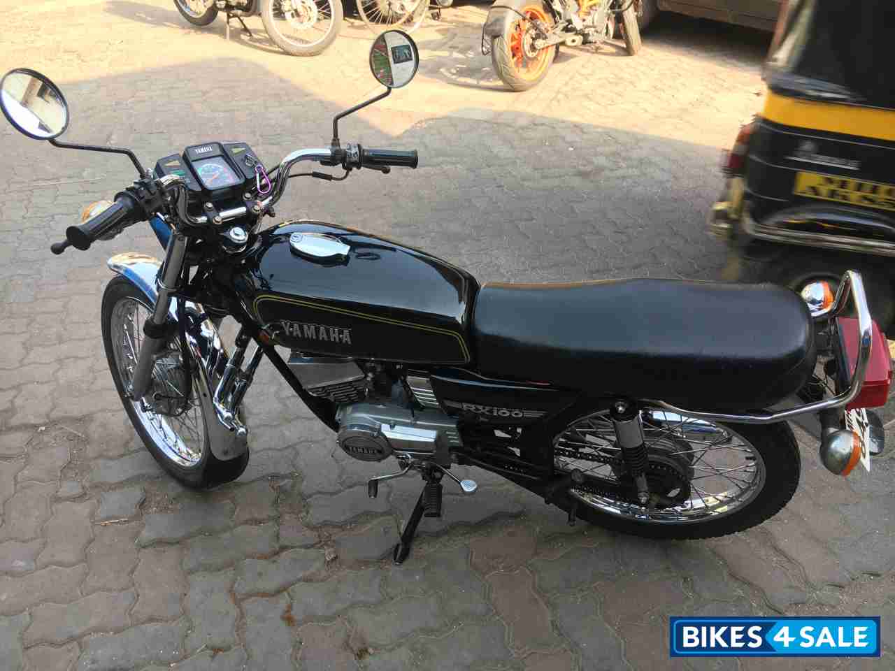 Black Yamaha RX 100 Black Yamaha RX 100