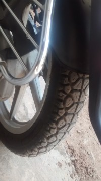 Black&red Bajaj Discover DTSi 125