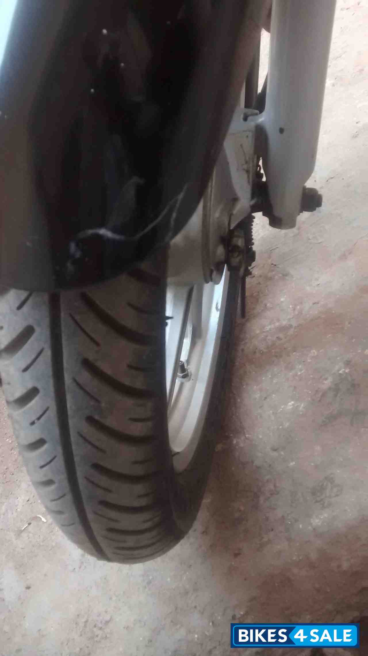 Black&red Bajaj Discover DTSi 125