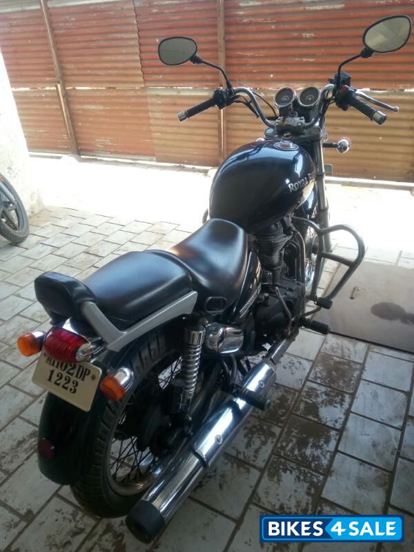 Black Royal Enfield Thunderbird