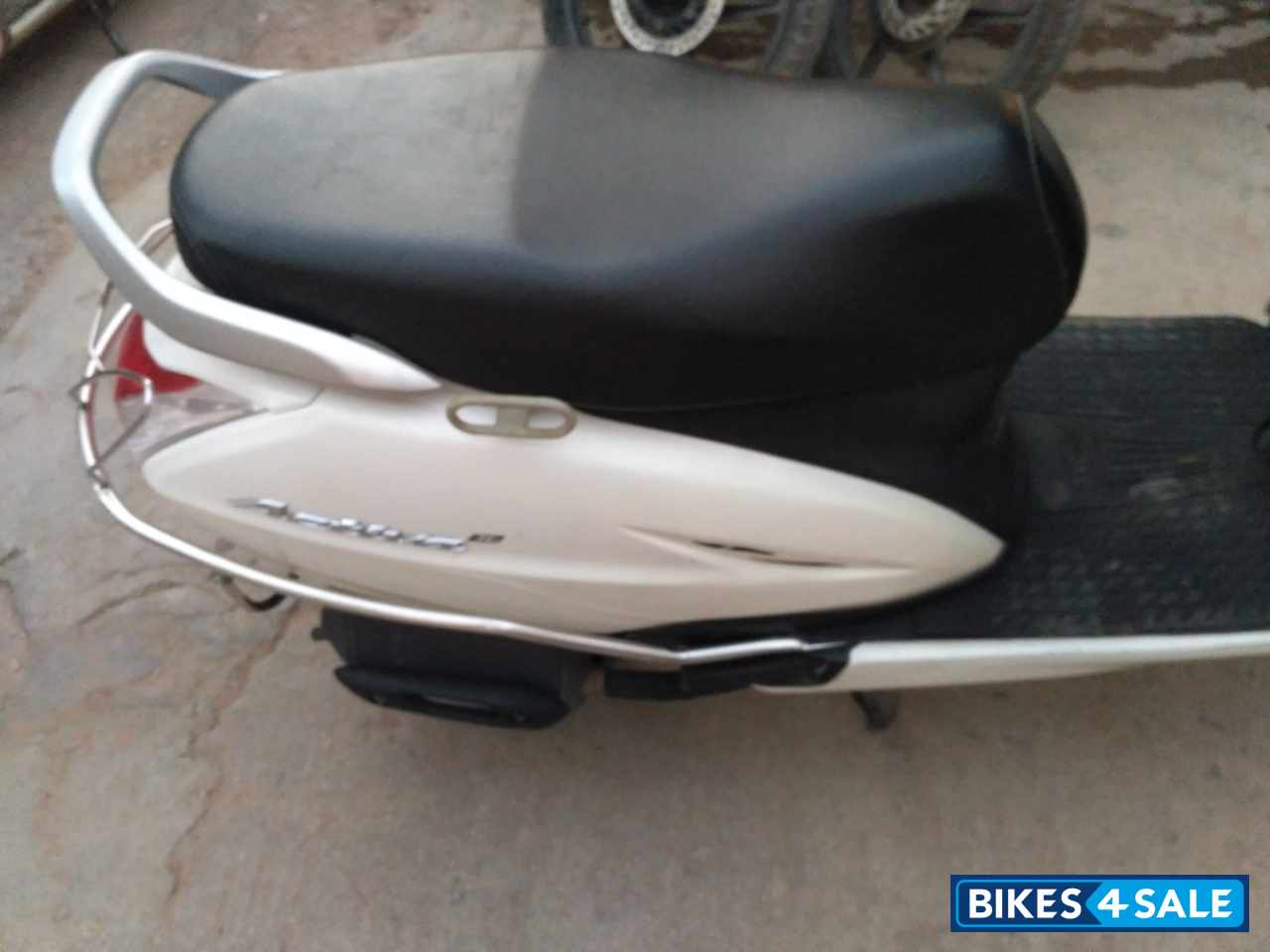 White Honda Activa 3G White Honda Activa 3G
