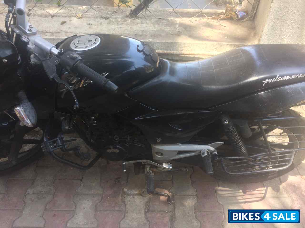Black Bajaj Pulsar 150 DTSi