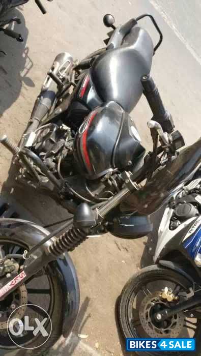 Black Bajaj Avenger Street 220