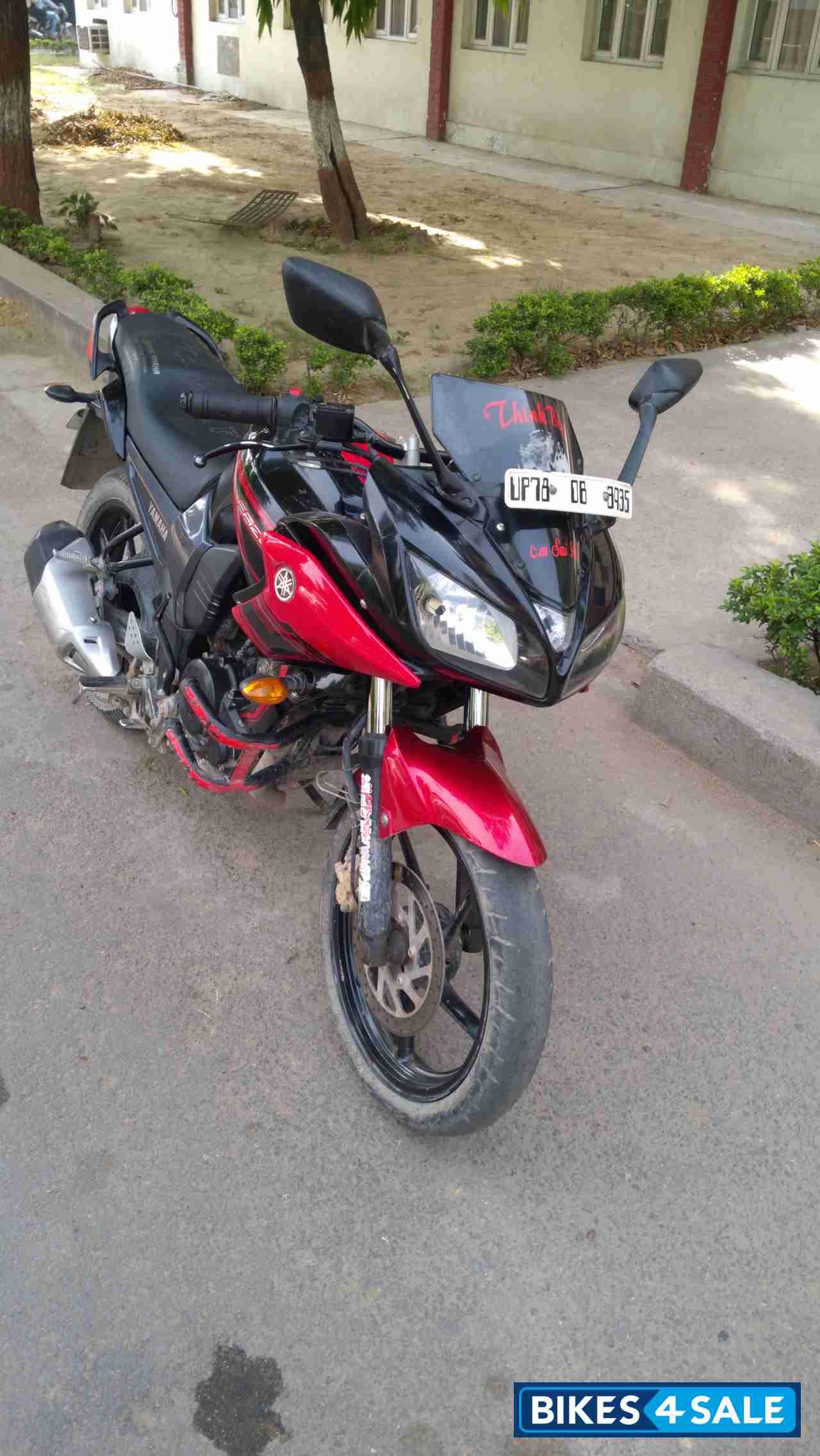 Red & Black Yamaha Fazer