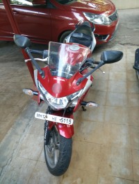 Red Honda CBR 250R