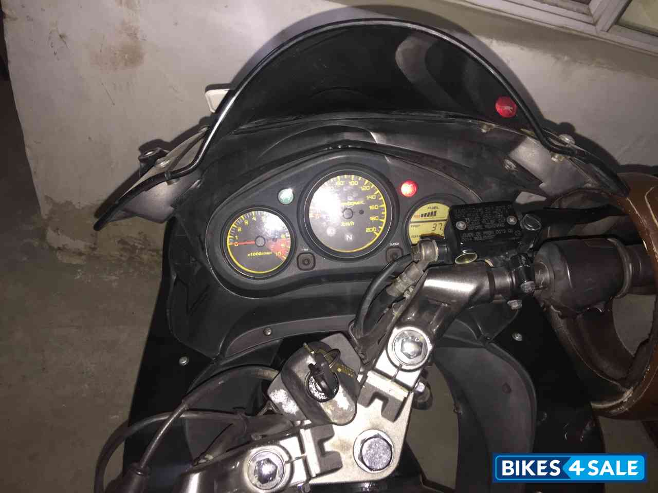 Black Hero Karizma R