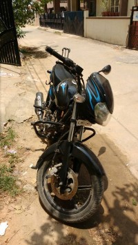 Blue Bajaj Discover DTSi 135