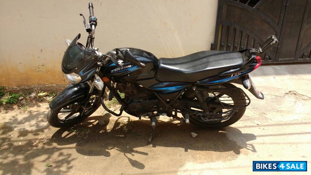 Blue Bajaj Discover DTSi 135
