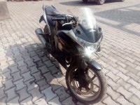 Black Honda CBR 250R