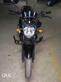 Black Yamaha FZ16