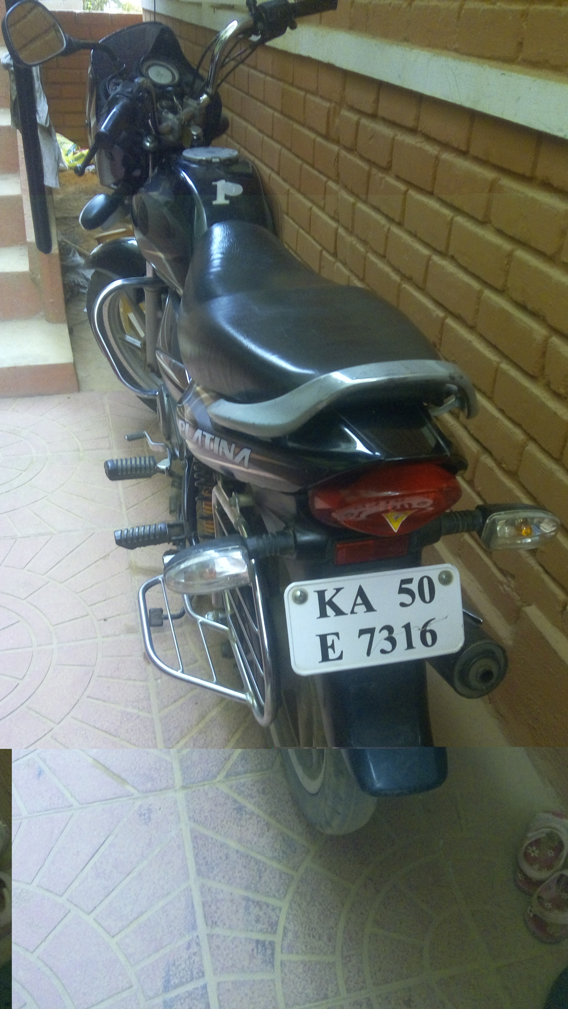 Black Bajaj Platina 100