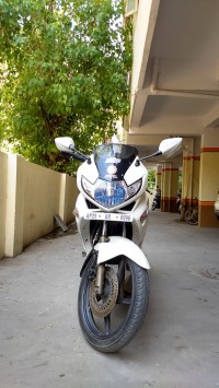 White Hero Karizma ZMR