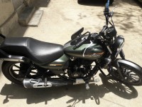 Matte Green Bajaj Avenger Street 220