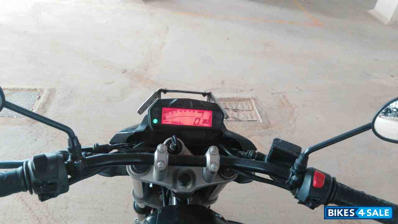 Black Yamaha FZ FI V2