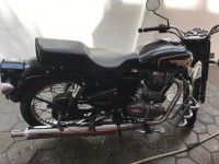 Black Royal Enfield Bullet Standard 350